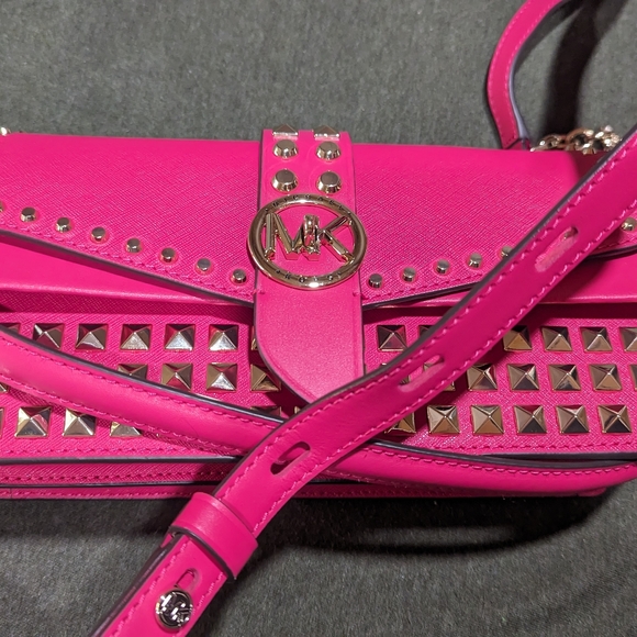 Michael Kors Greenwich Medium Bag - Picture 6 of 6